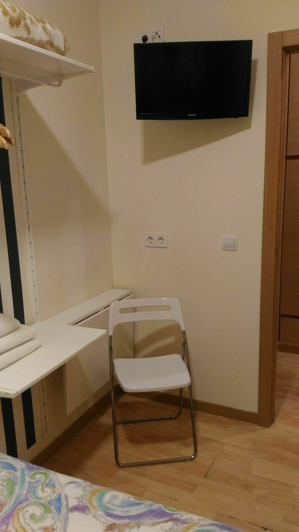Hostal Jq Madrid 1 Buitenkant foto