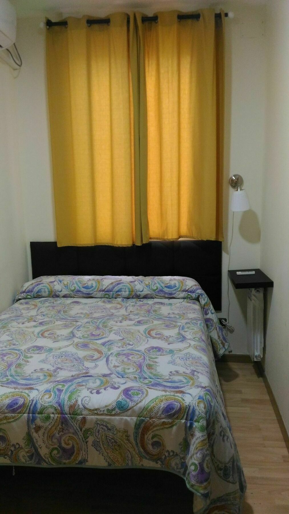 Hostal Jq Madrid 1 Buitenkant foto